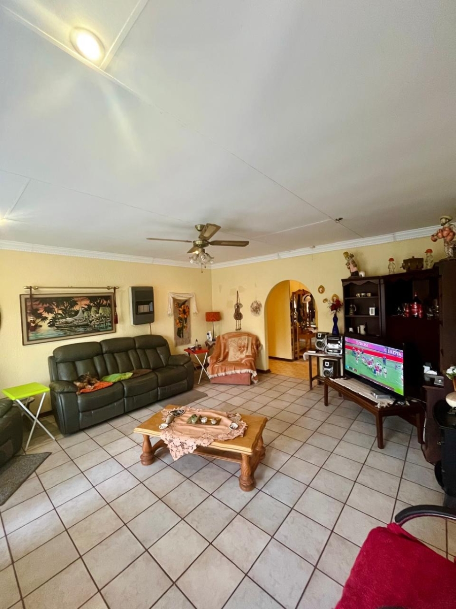 3 Bedroom Property for Sale in Wilkoppies North West